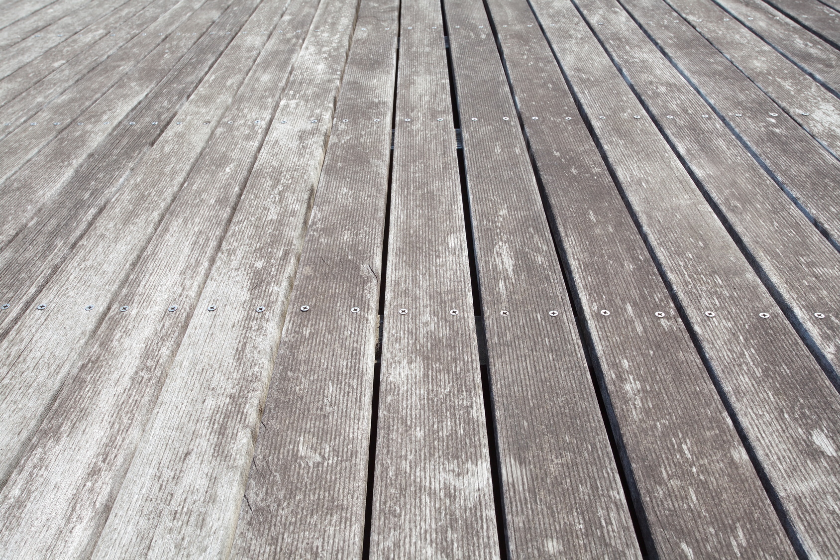 une terrasse en bois Comment dégriser une terrasse en bois une terrasse en bois Comment dégriser une terrasse en bois